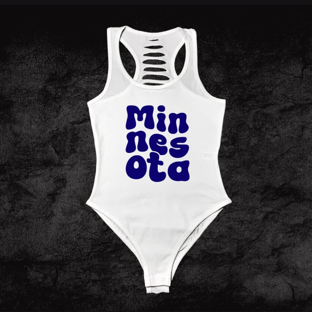 Womens Minnesota Bodysuit \ T-Shirt, Minnesota MOM, Outfit Gift, Handmade Shirts